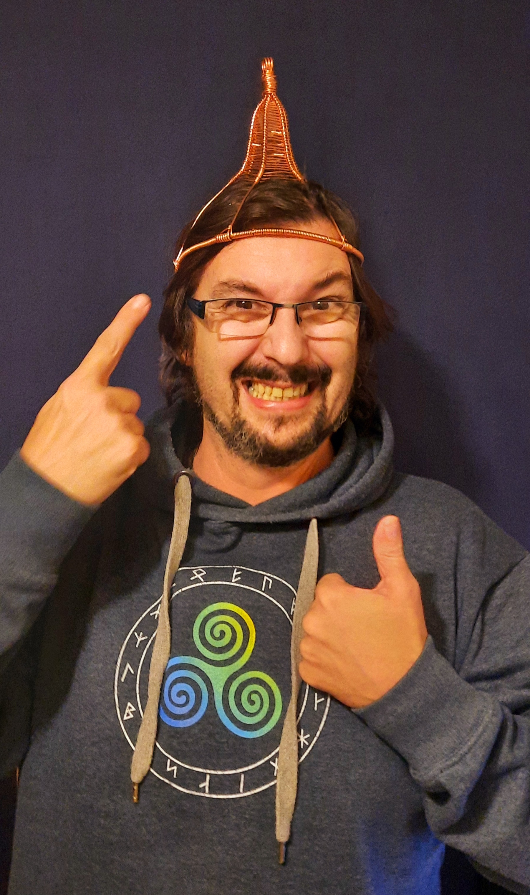 Seelenbruder Thomas mit dem Medi-Käpple aus Kupfer